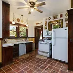 The Betty - A 1920S Vintage Bungalow