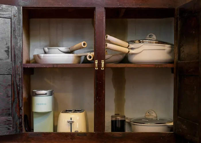 The Betty - A 1920S Vintage Bungalow