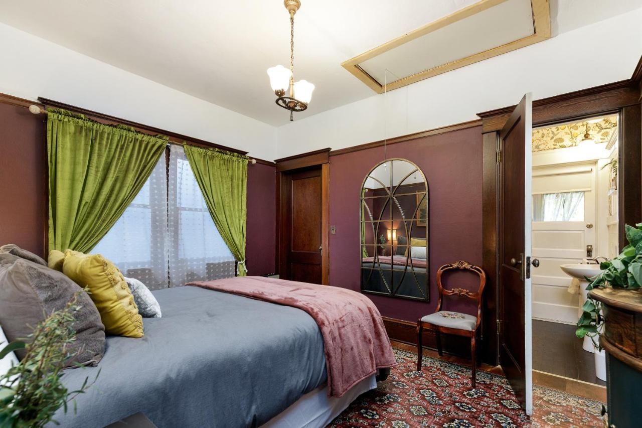 The Betty - A 1920s Vintage * Portland