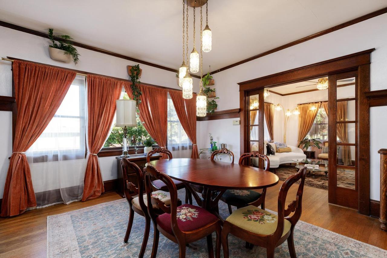 The Betty - A 1920s Vintage Holiday home